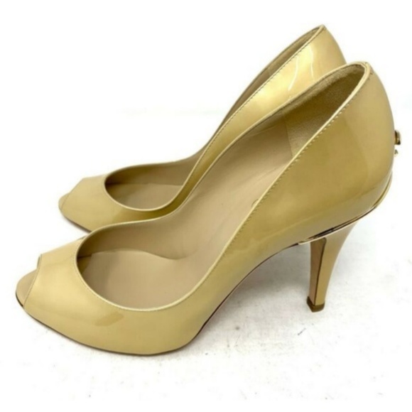 CHANEL COCO Mark Patent Leather Open Toes Shoes - Picture 3 of 8